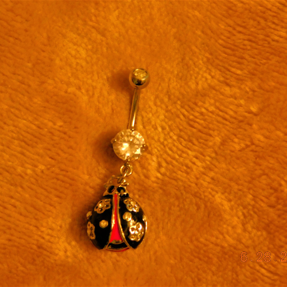 BELLY JEWELRY LADYBUG HANGING BELLY RING